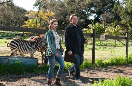 Scarlett Johansson and Matt Damon in WE BOUGHT A ZOO image